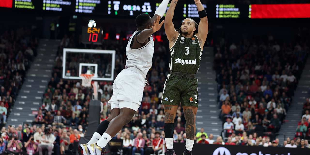 Carsen Edwards war mit 32 Punkten der Topscorer des FC Bayern Basketball gegen Paris
