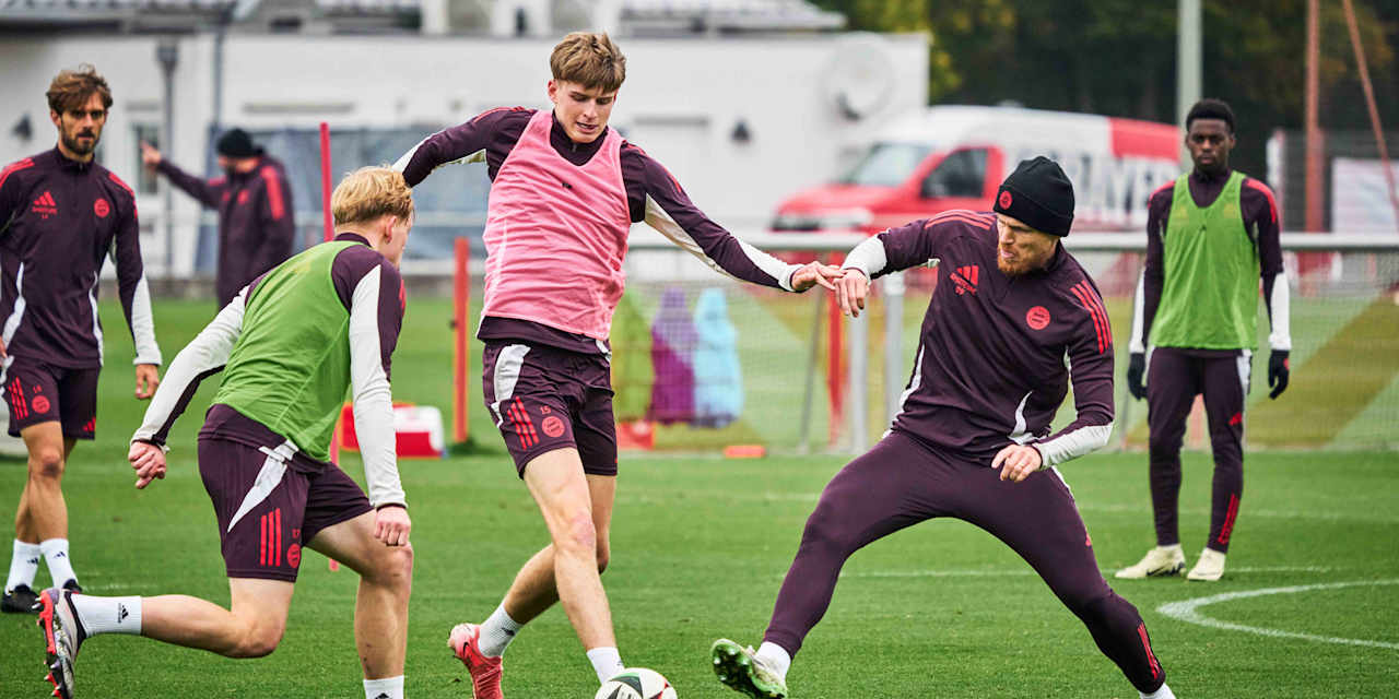 Die FC Bayern Amateure in Vorbereitung auf das Heimspiel gegen Schwaben Augsburg.