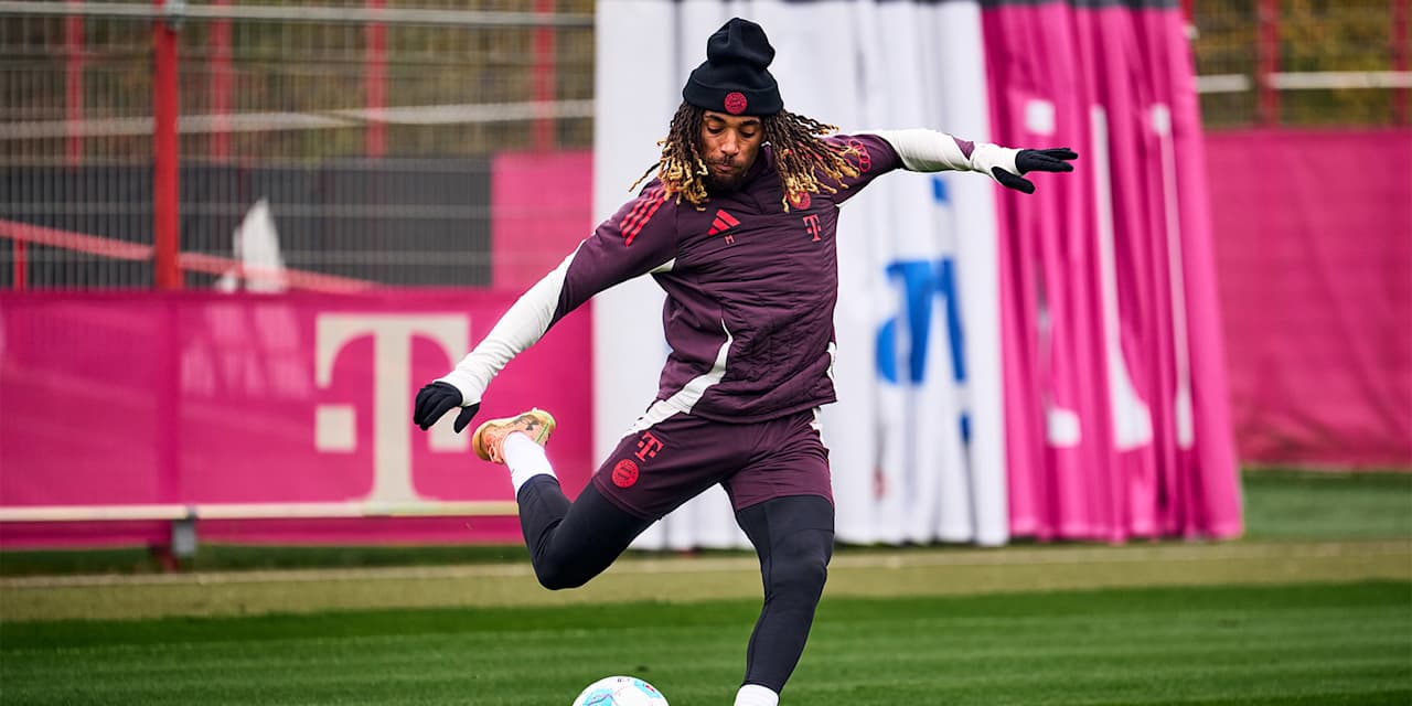 Sacha Boey in training at Säbener Straße