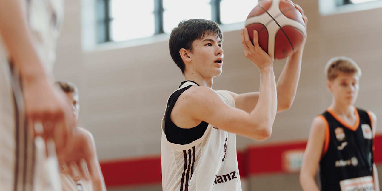 Marko-Volf-vs