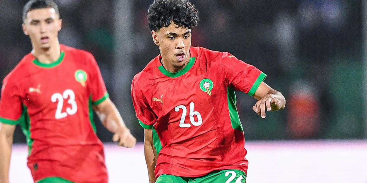 Adam Aznou im Trikot der marokkanischen Nationalmannschaft