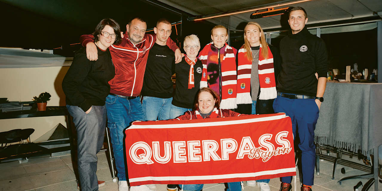 Pernille Harder and Magdalena Eriksson with fans from the "QUEERPASS Bayern" fan club