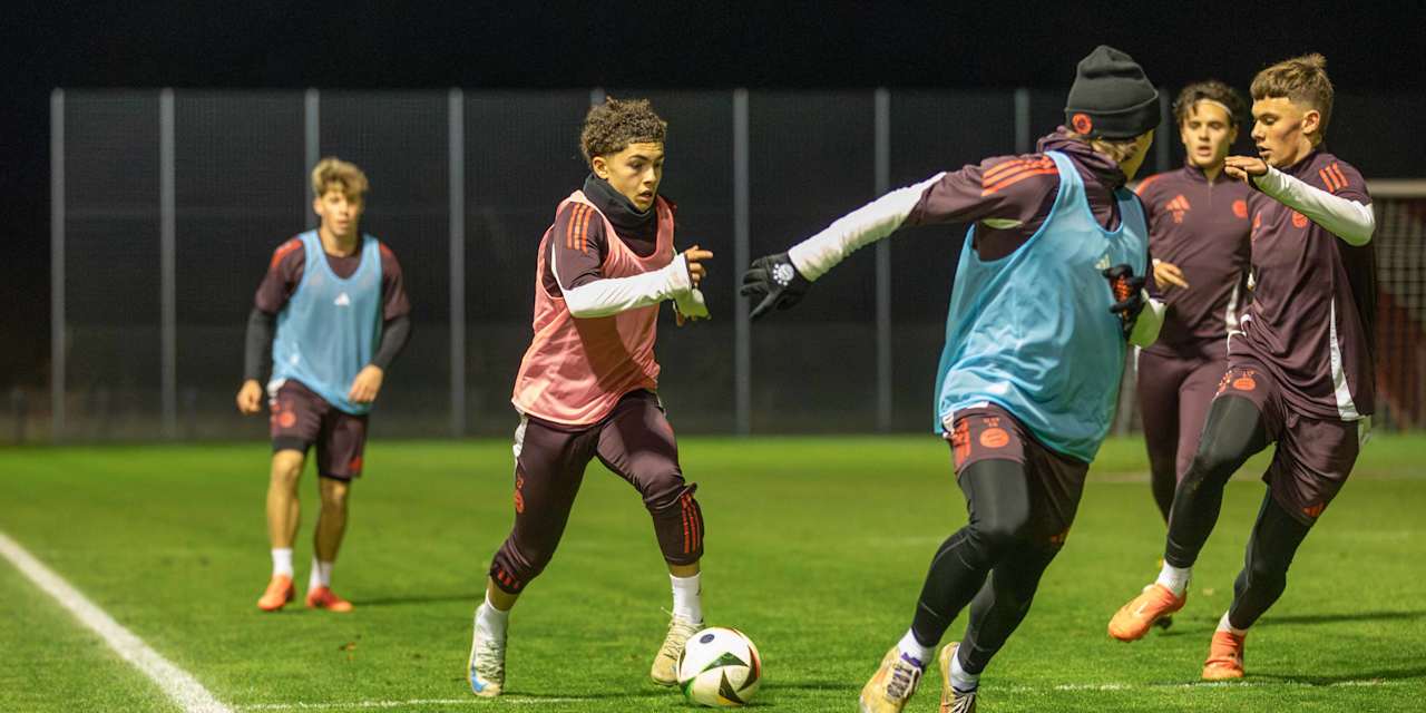 Jussef Nasrawe im Training der FC Bayern U19 vor dem Auswaertsspiel gegen Ingolstadt.