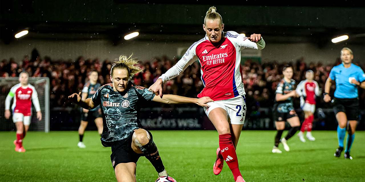 Magdalena Eriksson in FC Bayern Women's away match at Arsenal