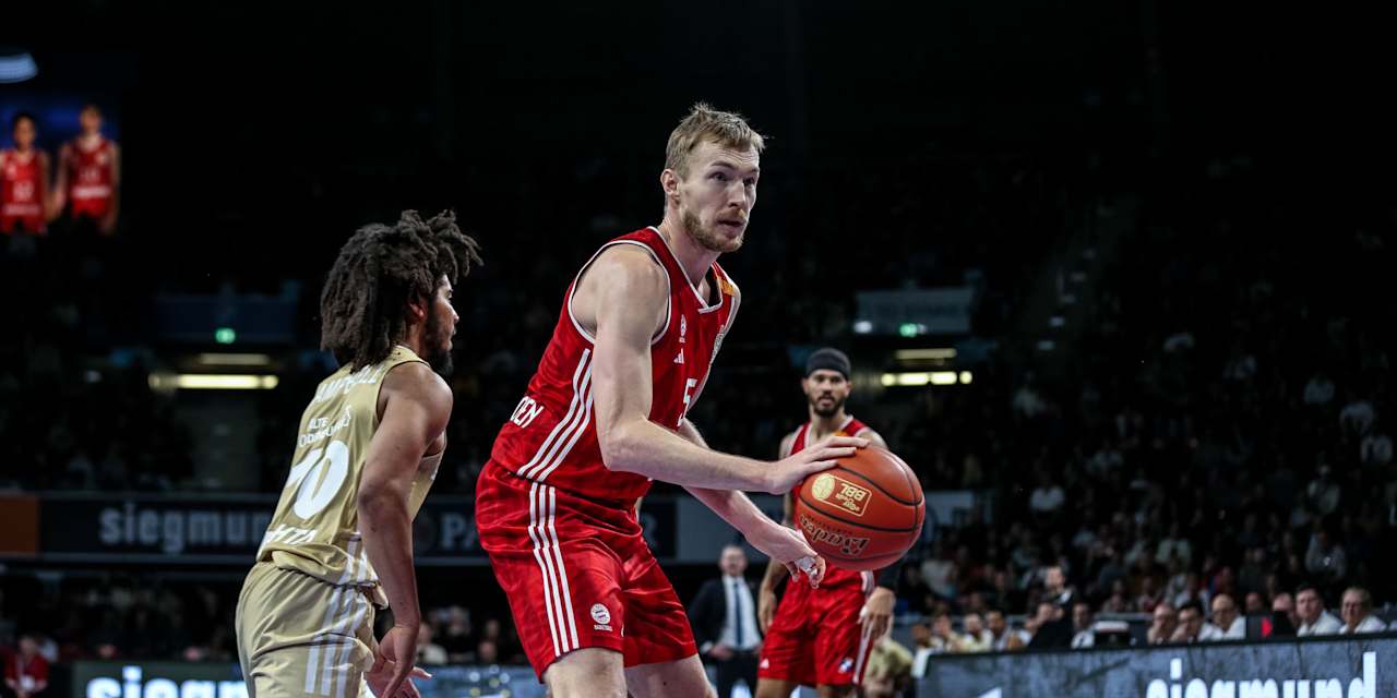 Niels Giffey und der FC Bayern Basketball müssen im letzten Spiel vor Weihnachten gegen Oldenburg antreten.