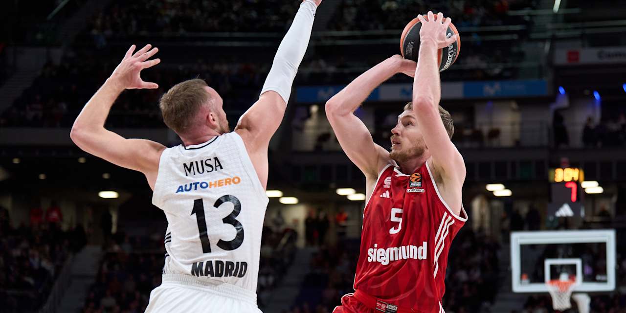 Niels Giffey and his squad lost at Madrid