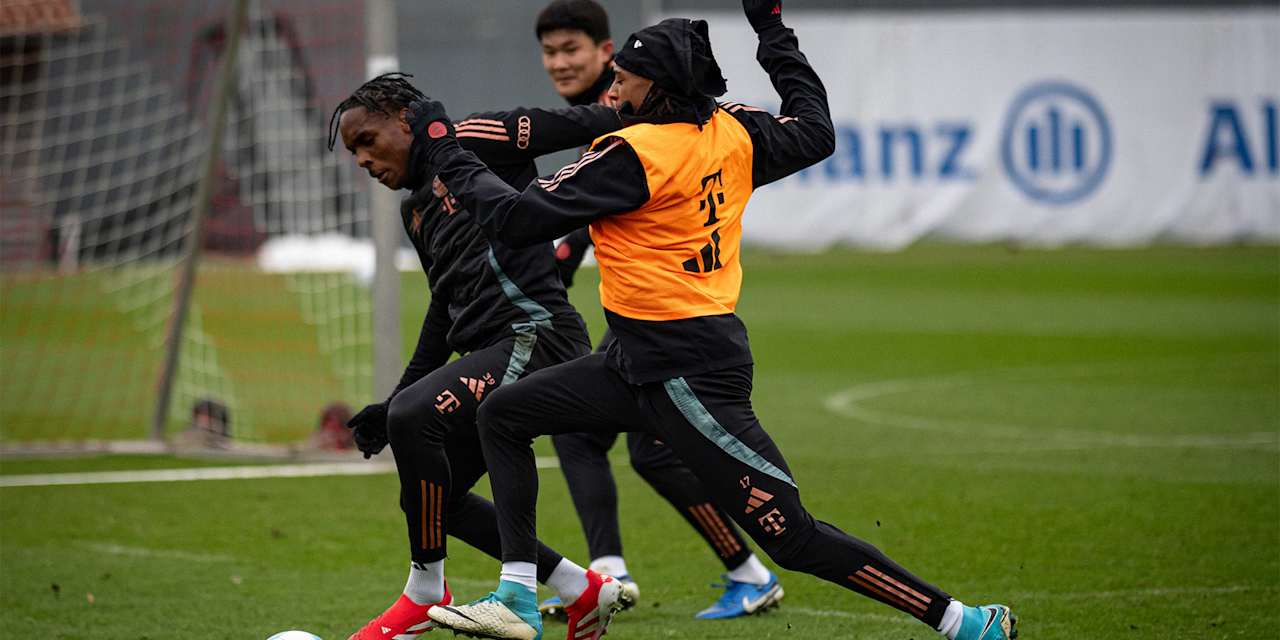 Mathys Tel Michael Olise entrenamiento FC Bayern