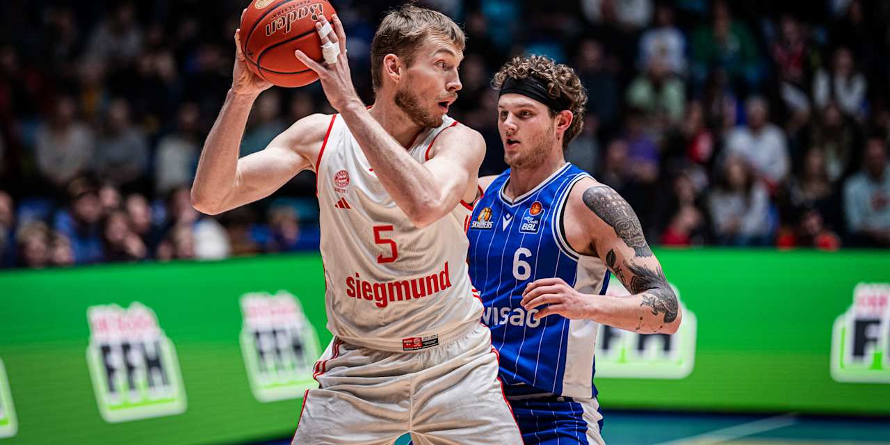 Niels Giffey beim Hinspiel in Frankfurt