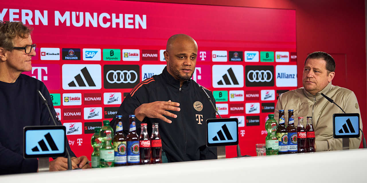Dieter Nickles, Vincent Kompany und Max Eberl im Pressetalk vor dem Spitzenspiel in Leverkusen