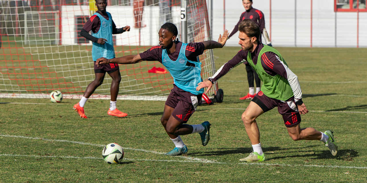 Die FCB-Amateure während einer Trainingseinheit an der Säbener Straße.