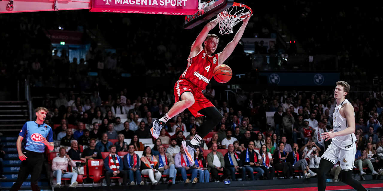 Jack White erzielte seine ersten Punkte für den FCBB per Dunk