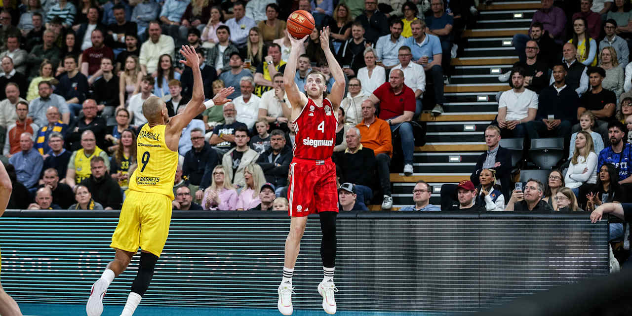 Der FC Bayern Basketball gewinnt in Oldenburg.