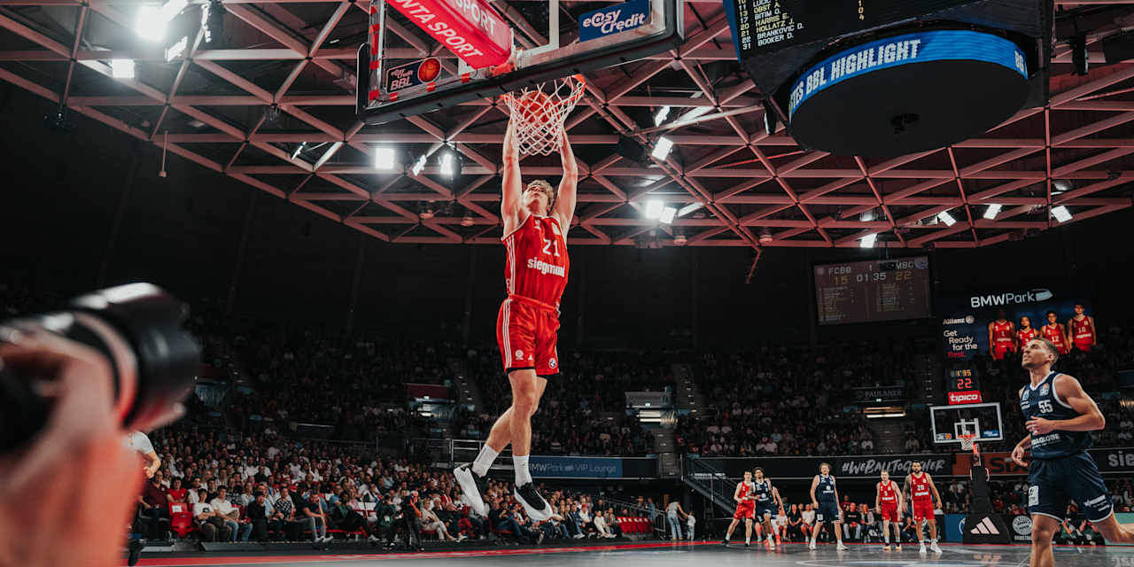 Der FC Bayern Basketball empfängt den Absteiger aus Göttingen im BMW Park