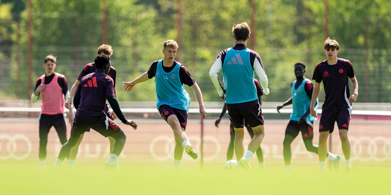Die FC Bayern Amateure beim Training.