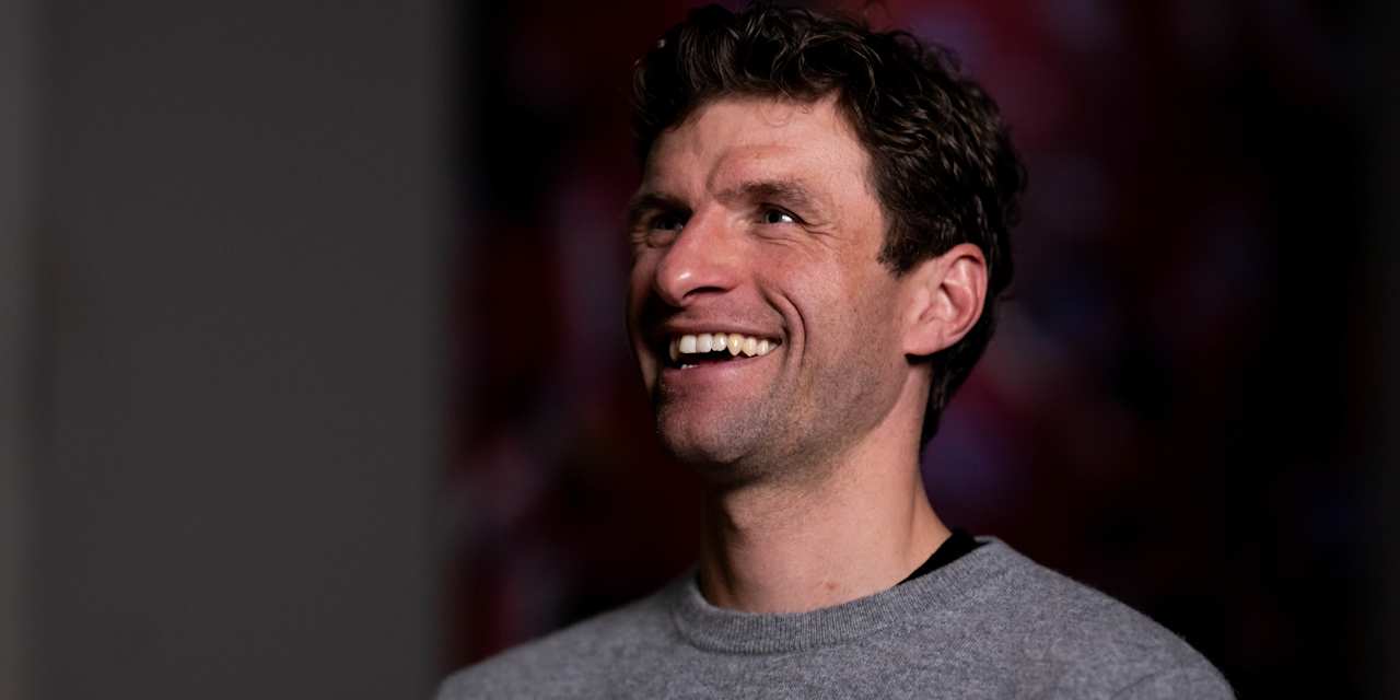 Thomas Müller faces the camera with a smile