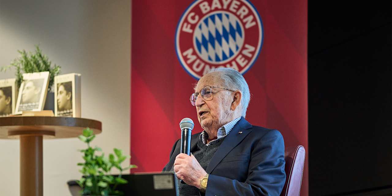 Der Holocaust-Überlebende Abba Naor hält einen Vortrag beim FC Bayern