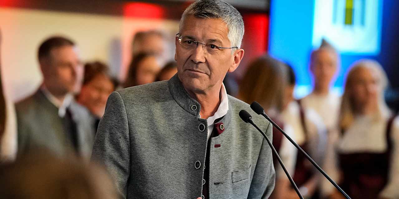 Herbert Hainer, Präsident des FC Bayern, bei seiner Rede im Münchner Rathaus