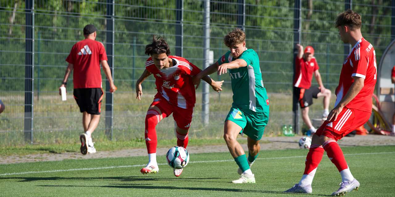 Adin Licina im Zweikampf.