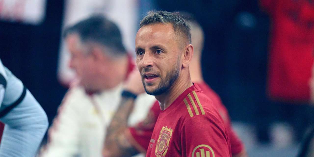 Rafinha im Trikot des FC Bayern beim Beckenbauer-Cup im SAP Garden