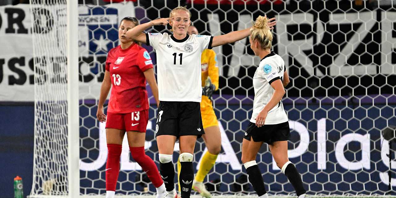 Lea Schüller jubelt zum Tor für die DFB-Frauen im EM-Spiel gegen Polen