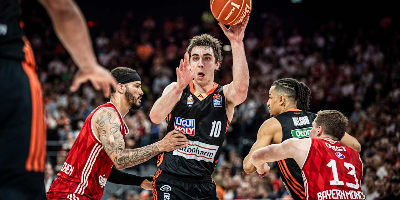 He played the finals for Ulm, now he's a Red: Justinian Jessup