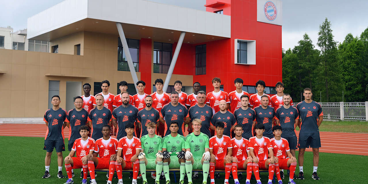 Teamfoto des FC Bayern World Squad 2025/26