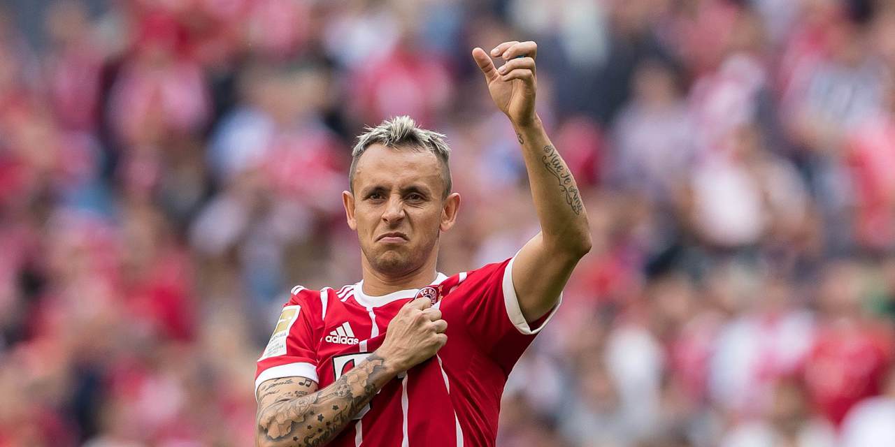Rafinha bei einem Spiel des FC Bayern