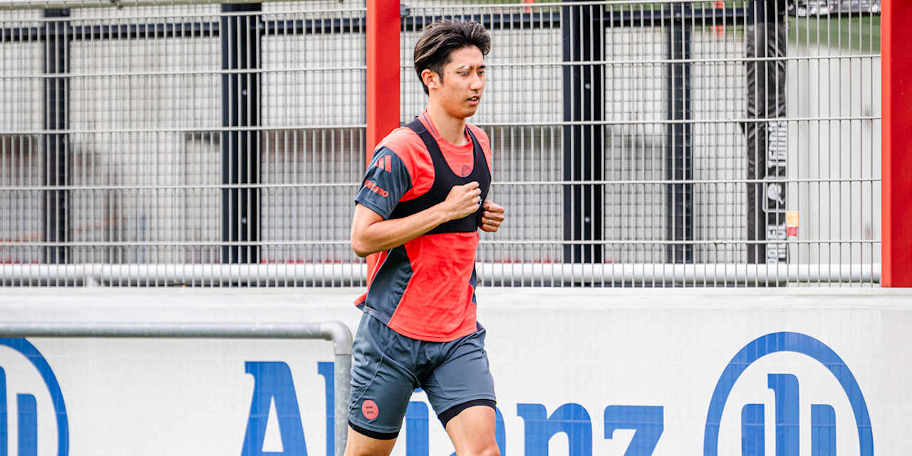 Hiroki Ito runs laps of the FC Bayern training ground as part of his rehab programme