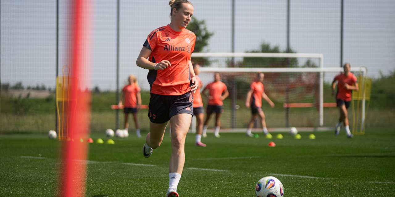 Franziska Kett beim Training mit Ball.