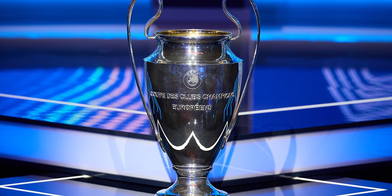 Champions League-Pokal bei der Auslosung der Ligaphasen-Partien 2025/26