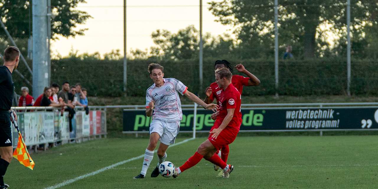 Artur Degraf von den FC Bayern Amateuren