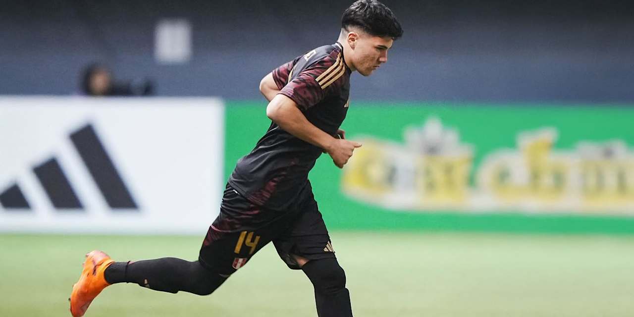 Felipe Chávez im Trikot der peruanischen Nationalmannschaft.
