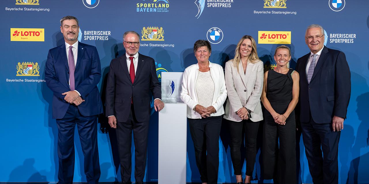 Presentation of the Bavarian Sports Prize - from left Markus Söder, Karl-Heinz Rummenigge, Karin Danner, Melanie Leupolz, Julia Simic, Joachim Herrmann