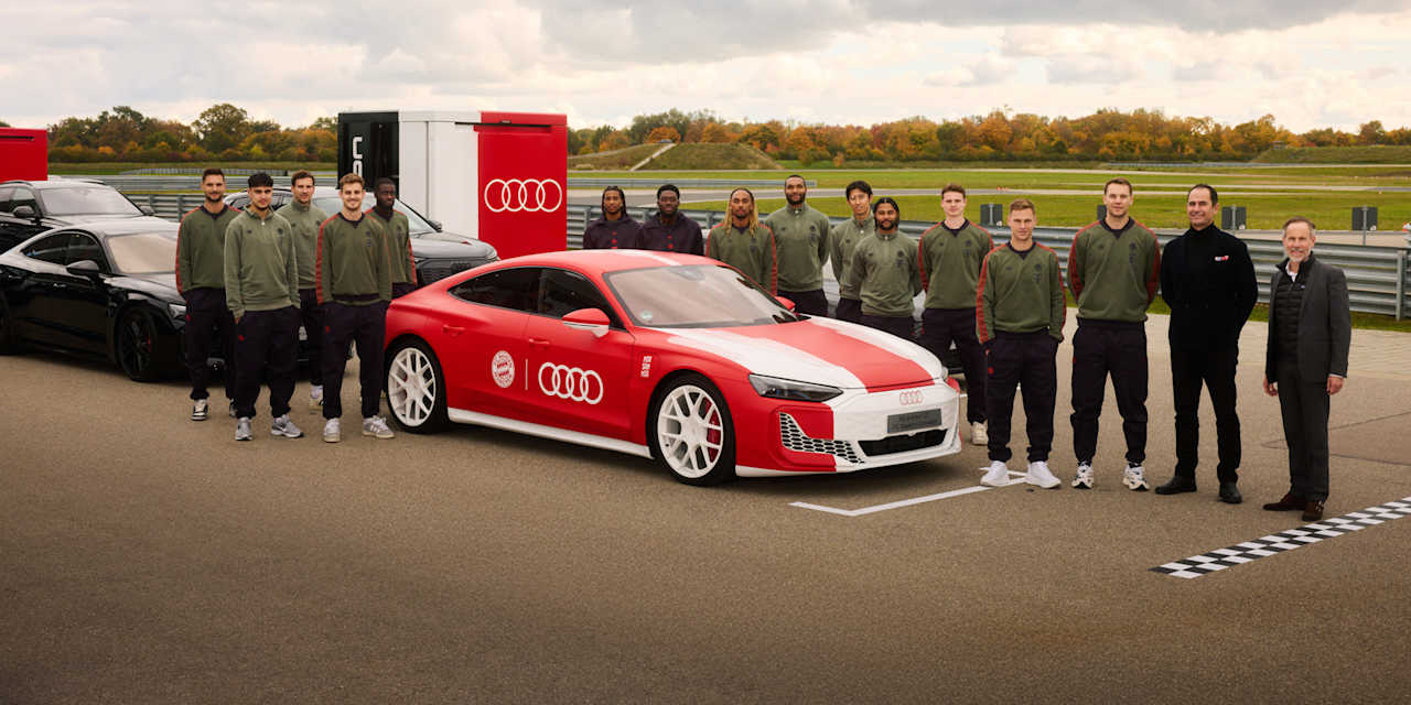 FC Bayern players Audi car