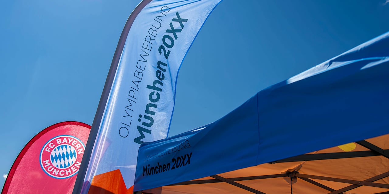 Stand für die Münchener Olympiabewerbung an der Allianz Arena