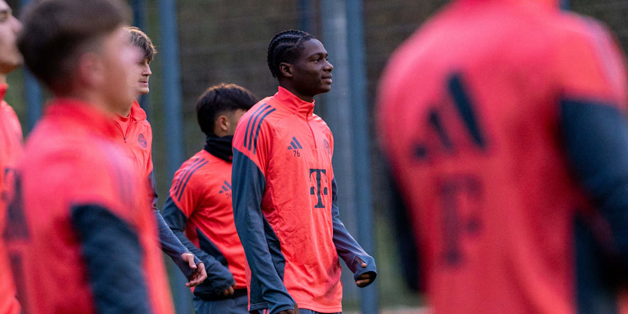 Frank Egwuatu im Training der U19 des FC Bayern.