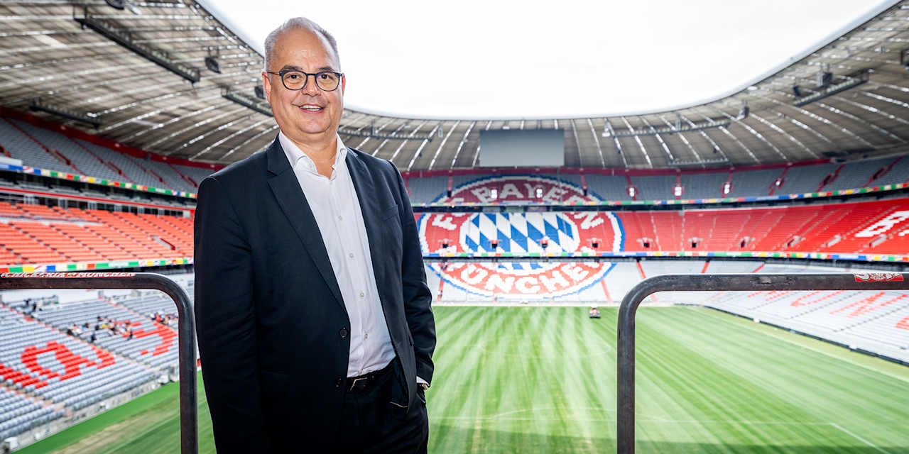 Stand für die Münchener Olympiabewerbung an der Allianz Arena