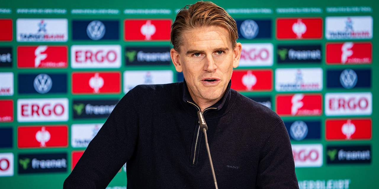 Vincent Kompany im Pressetalk des FC Bayern vor dem DFB-Pokal-Spiel in Köln