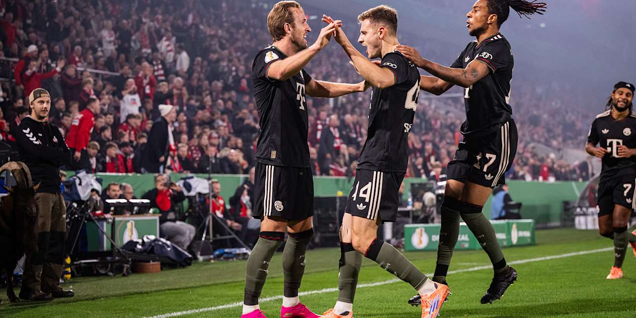 Harry Kane bejubelt sein Tor zum 2:1 im DFB-Pokal-Spiel des FC Bayern beim 1. FC Köln.