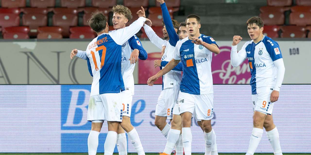 Jonathan Asp Jensen feierten mit seinen Teamkollegen.