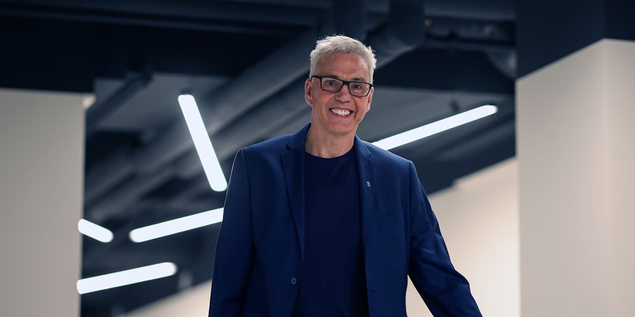 Nach einer zweiwöchigen Erholungspause hat Gordon Herbert wieder die Arbeit im FCBB-Office im BMW Park aufgenommen.