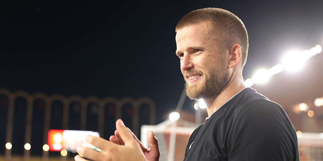 Eric Dier applaudiert im Stadion der AS Monaco.