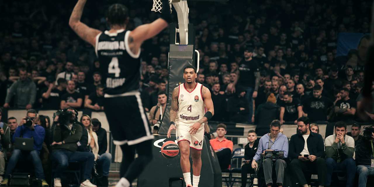 Xavier Rathan-Mayes Dribbling