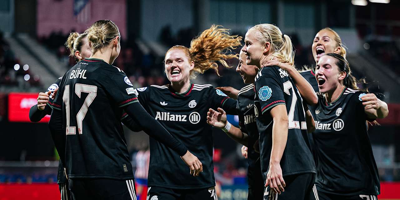 Stine Ballisager, Pernille Harder und Co. jubeln während des Auswärtsspiels der FC Bayern Frauen in der UEFA Women’s Champions League bei Atlético Madrid
