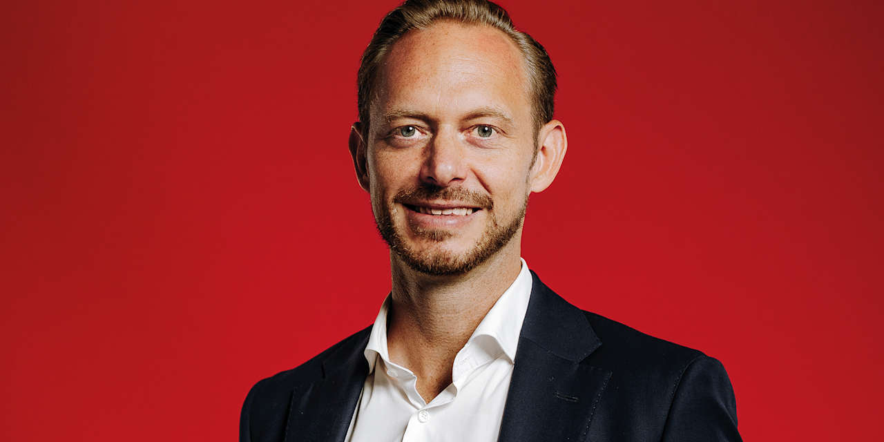 Porträtfoto von Rouven Kasper