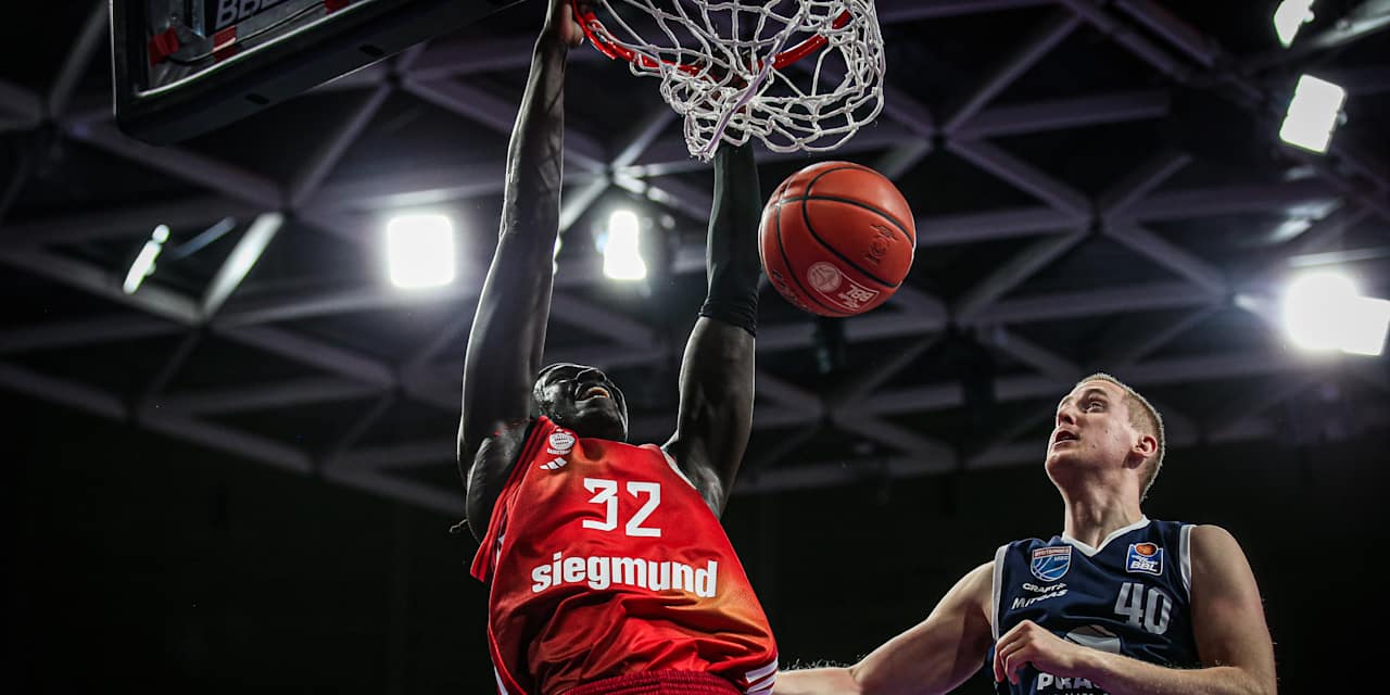 Wenyen Gabriel Dunk