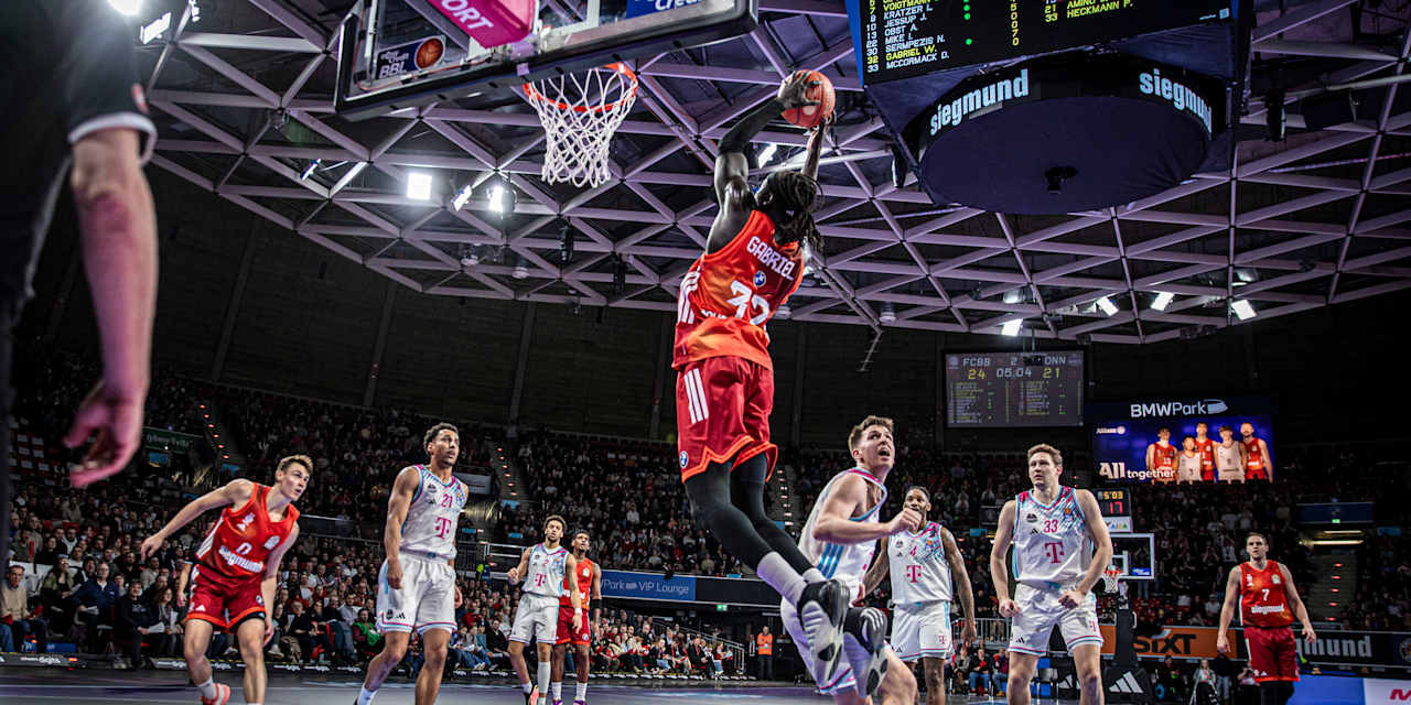 Wenyen Gabriel Dunk