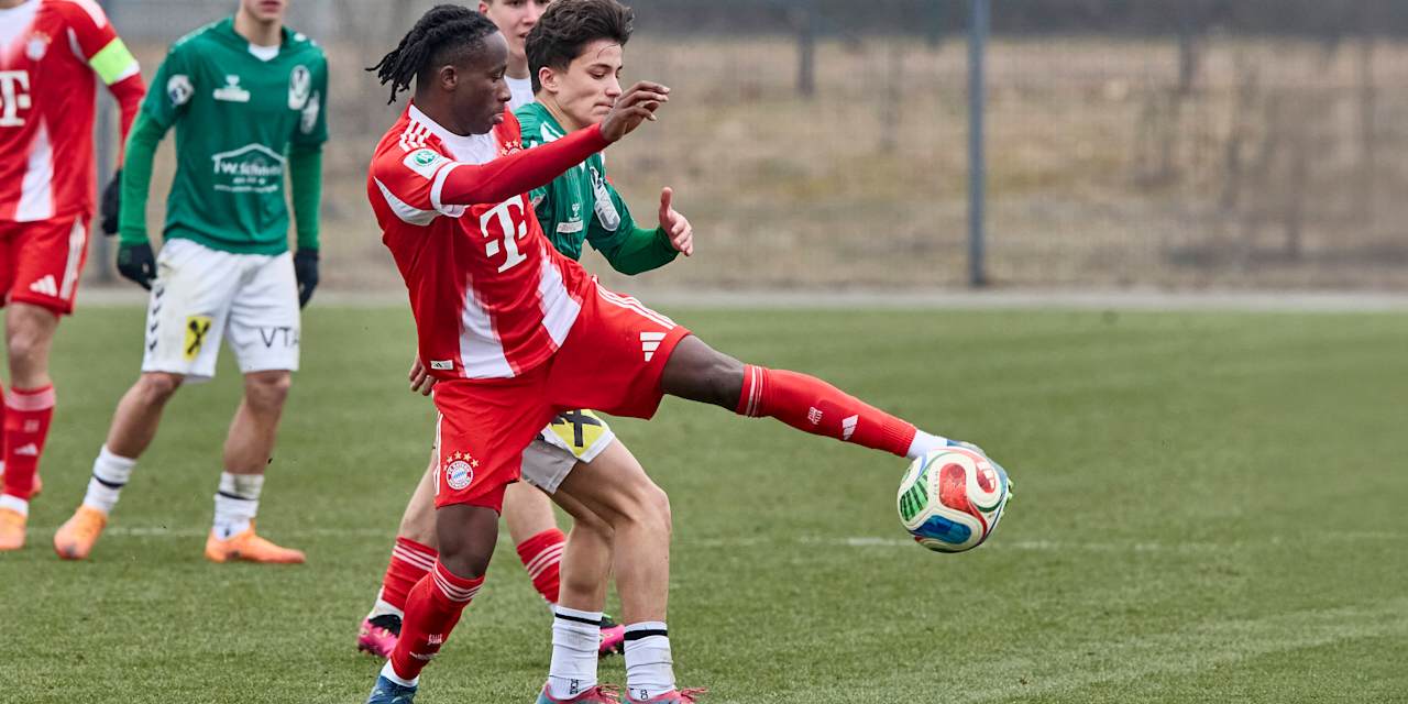 Richard Ajayi im Zweikampf