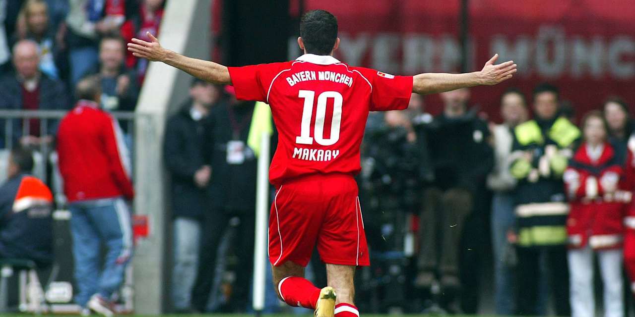 Roy Makaay vom FC Bayern bejubelt ein Tor.