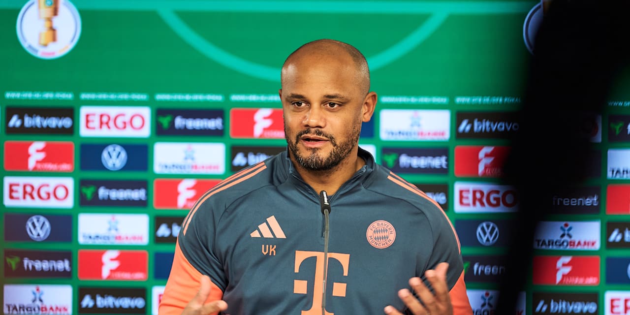 Vincent Kompany spricht im Pressetalk des FC Bayern vor dem DFB-Pokal-Spiel gegen RB Leipzig